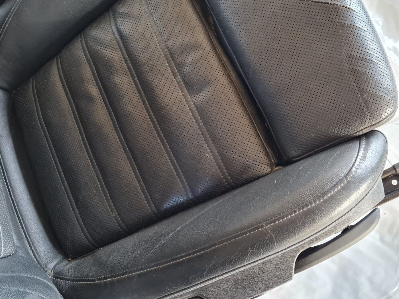 Priekšējais labais sēdeklis priekš OPEL INSIGNIA 2010 10 Priekšējais labais sēdeklis priekš OPEL INSIGNIA 2010