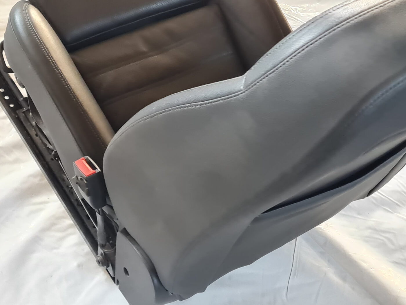 Priekšējais labais sēdeklis priekš OPEL INSIGNIA 2010 5 Priekšējais labais sēdeklis priekš OPEL INSIGNIA 2010