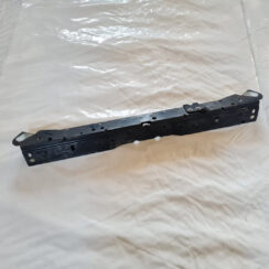 Priekšējā radiatora rāmja augšēja daļa priekš OPEL INSIGNIA 2010