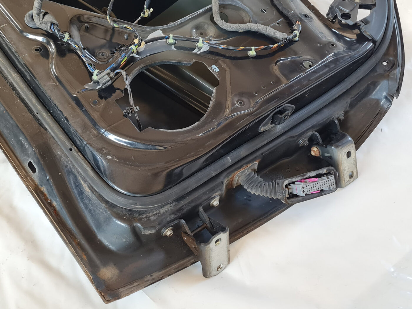 Priekšējās kreisās durvis priekš OPEL INSIGNIA 2010 5 Priekšējās kreisās durvis priekš OPEL INSIGNIA 2010