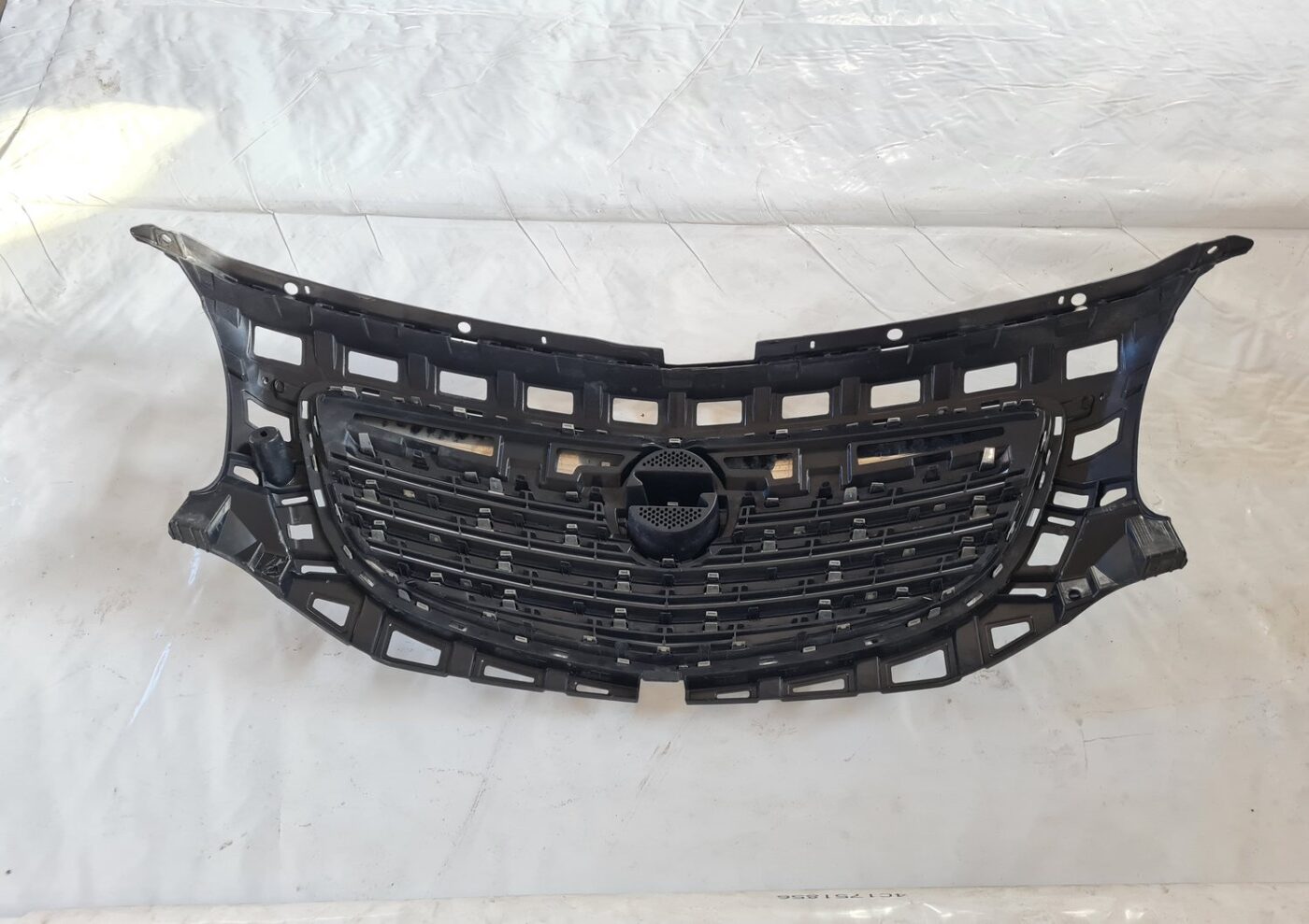 Bufera reste priekš OPEL INSIGNIA 2010 8 Bufera reste priekš OPEL INSIGNIA 2010