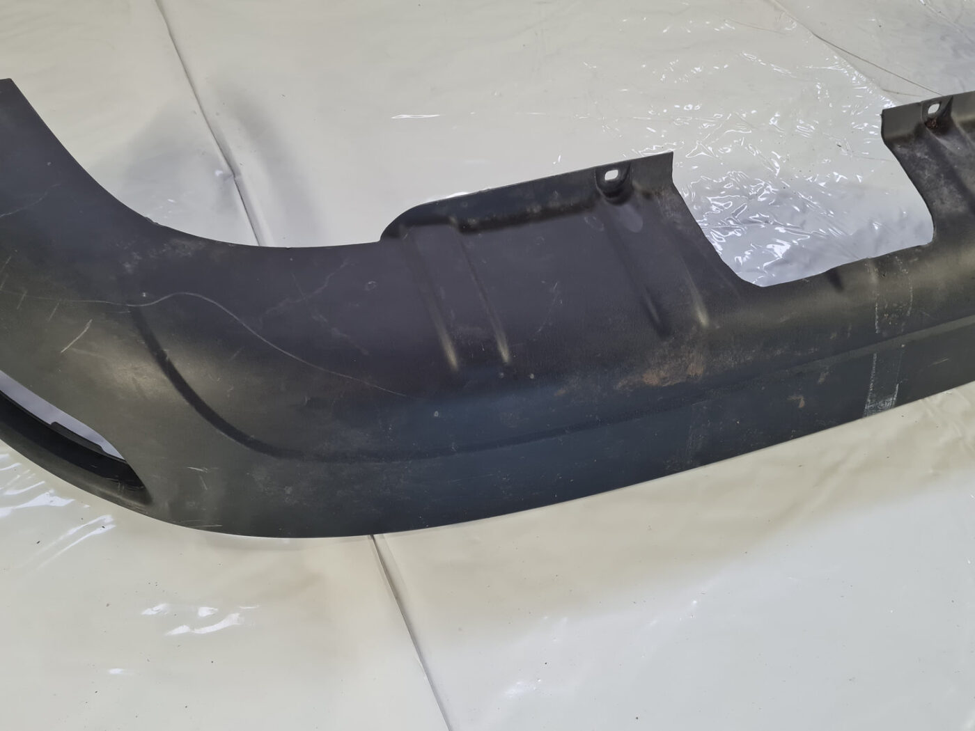 Aizmugurēja bufera spoileris (lūpa) priekš VOLVO XC60 2009 9 Aizmugurēja bufera spoileris (lūpa) priekš VOLVO XC60 2009