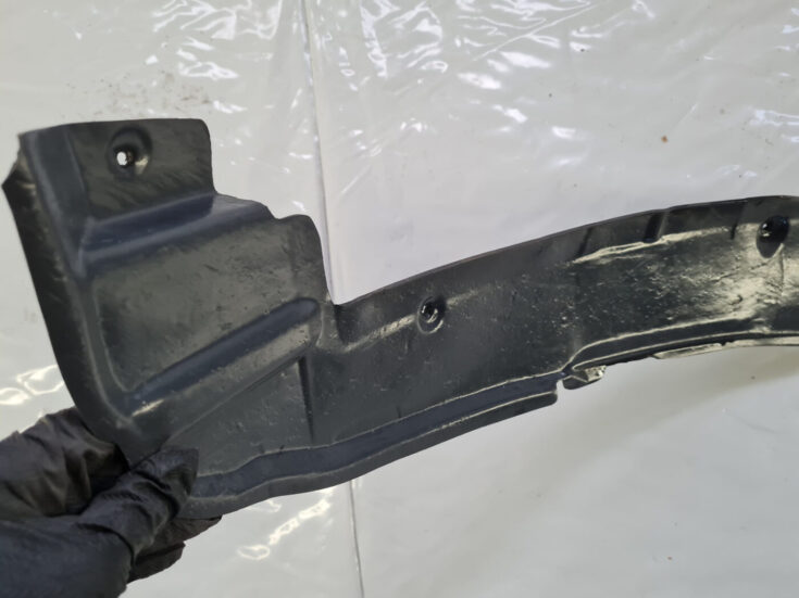 Priekšējais kreisais paspārns priekš OPEL ZAFIRA 2002