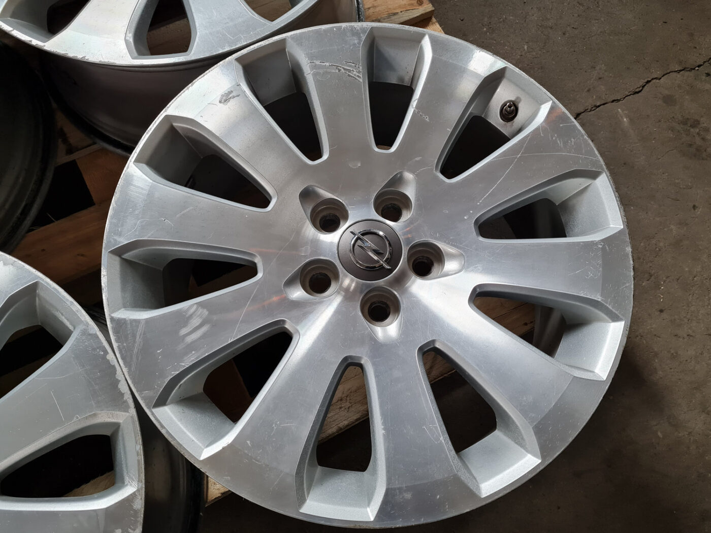 Lietie diski - vieglmetāla (kpl) priekš OPEL INSIGNIA 2010 19 Lietie diski - vieglmetāla (kpl) priekš OPEL INSIGNIA 2010