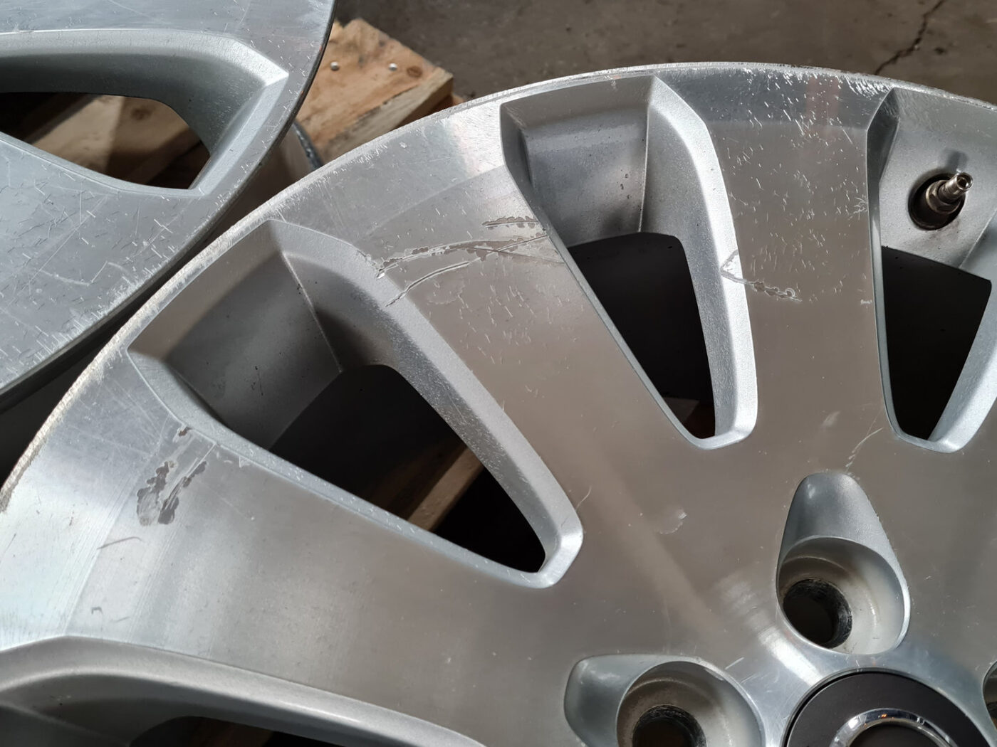 Lietie diski - vieglmetāla (kpl) priekš OPEL INSIGNIA 2010 17 Lietie diski - vieglmetāla (kpl) priekš OPEL INSIGNIA 2010