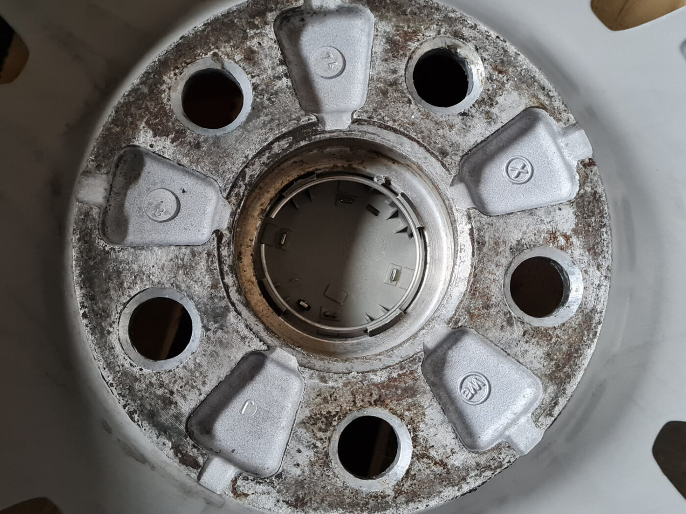 Lietie diski - vieglmetāla (kpl) priekš OPEL INSIGNIA 2010 4 Lietie diski - vieglmetāla (kpl) priekš OPEL INSIGNIA 2010