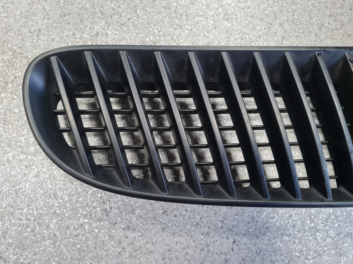 Pārsega reste priekš BMW X5 E53 1999-2006 2 Pārsega reste priekš BMW X5 E53 1999-2006