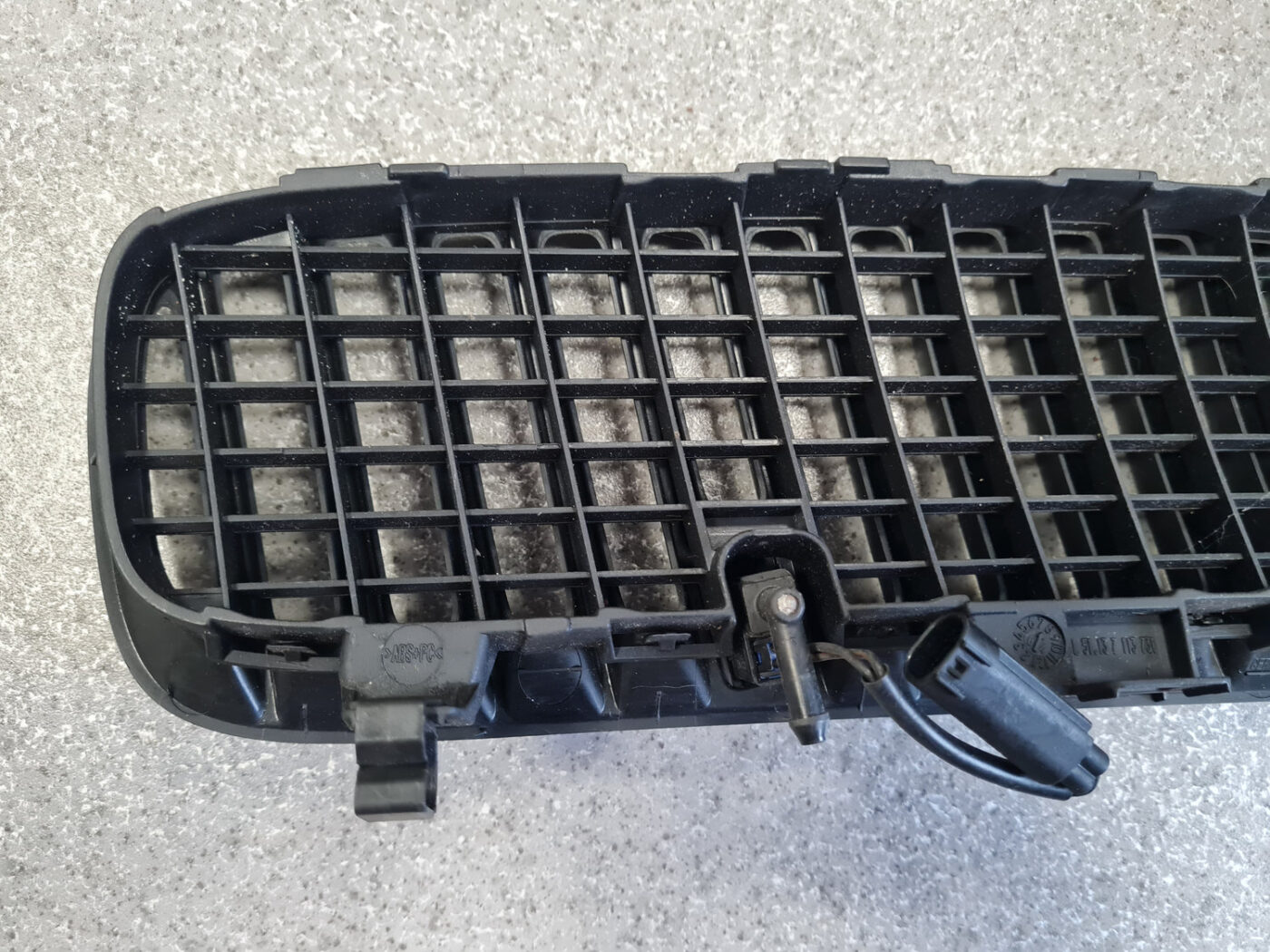 Pārsega reste priekš BMW X5 E53 1999-2006 13 Pārsega reste priekš BMW X5 E53 1999-2006