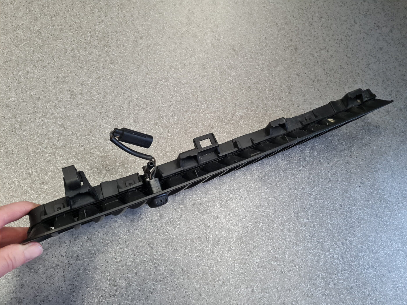 Pārsega reste priekš BMW X5 E53 1999-2006 10 Pārsega reste priekš BMW X5 E53 1999-2006