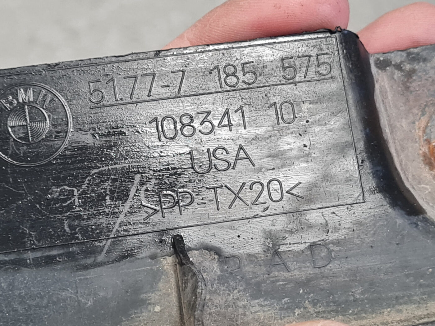 Priekšējā spārna un bufera stiprinājums priekš BMW X5 E70 2006-2013 3 Priekšējā spārna un bufera stiprinājums priekš BMW X5 E70 2006-2013