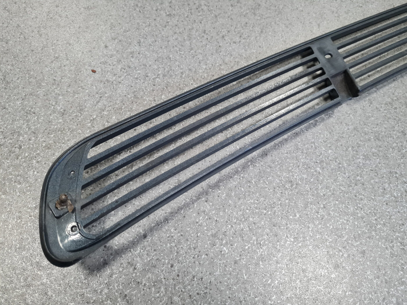 Pārsega reste priekš BMW 7 E38 1998-2001 7 Pārsega reste priekš BMW 7 E38 1998-2001