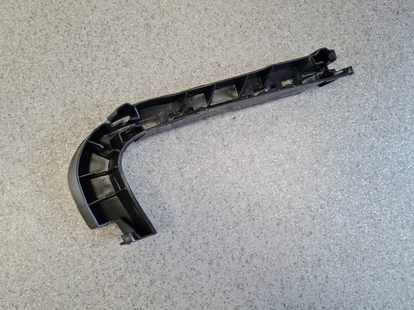 Priekšēja bufera kronšteins priekš BMW X5 E70 2006-2013 2 Priekšēja bufera kronšteins priekš BMW X5 E70 2006-2013