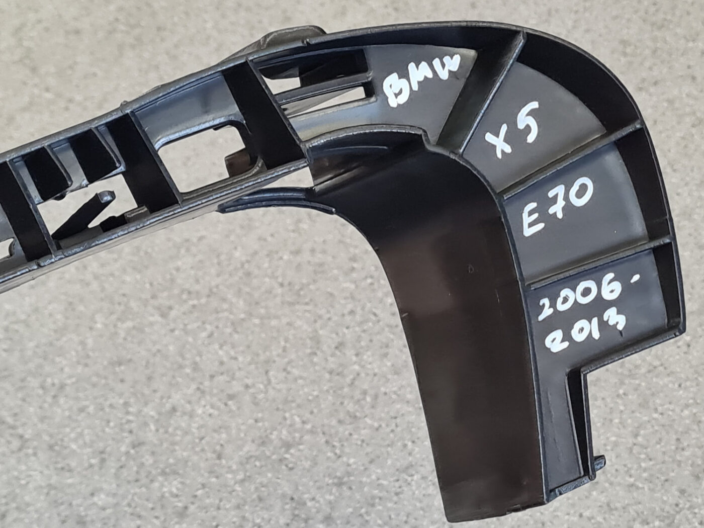 Priekšēja bufera kronšteins priekš BMW X5 E70 2006-2013 3 Priekšēja bufera kronšteins priekš BMW X5 E70 2006-2013