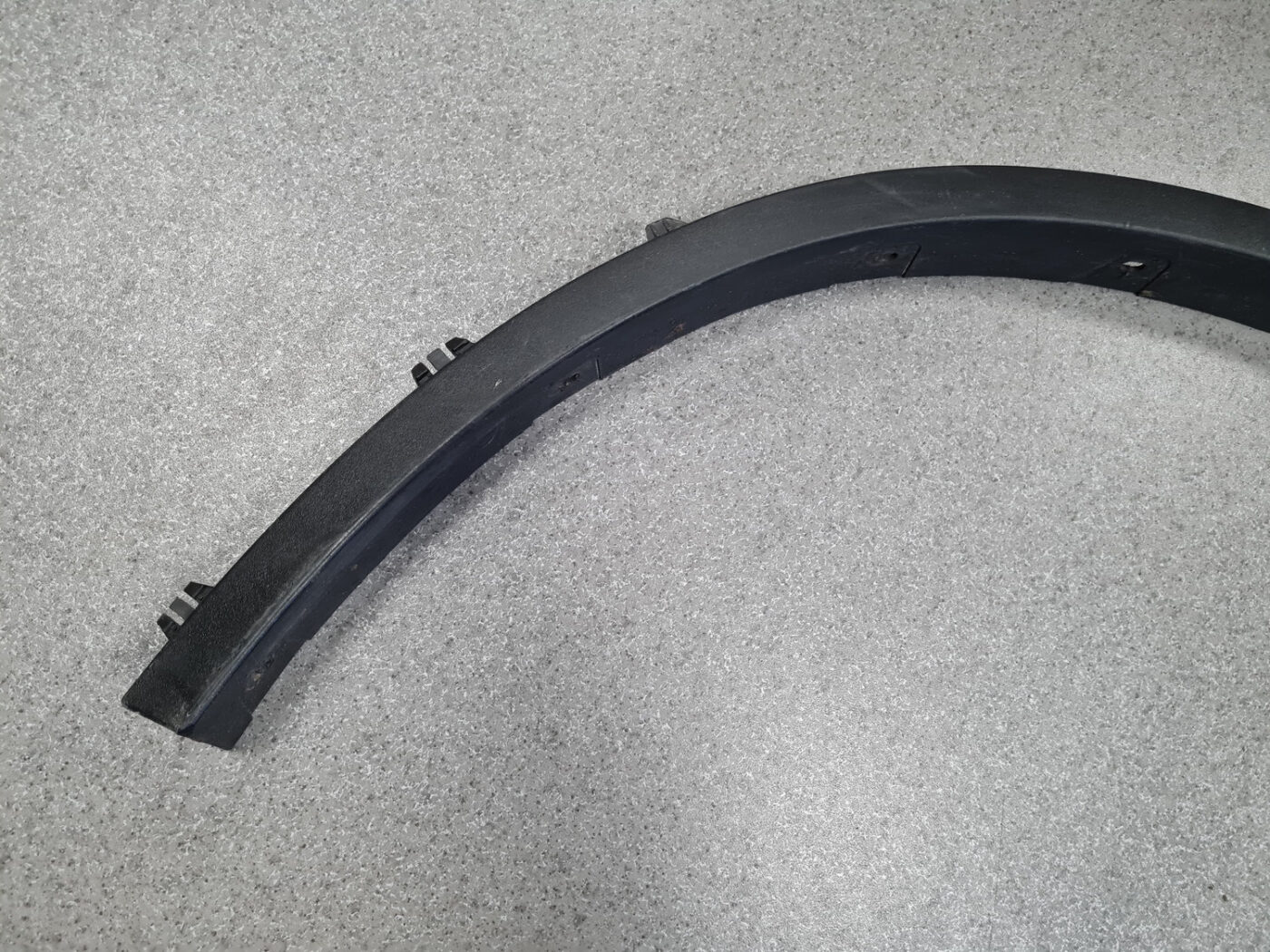 Priekšēja spārna uzlika/moldings priekš BMW X6 E71 2008-2014 2 Priekšēja spārna uzlika/moldings priekš BMW X6 E71 2008-2014