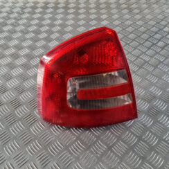 Aizmugurējais kreisais lukturis priekš ŠKODA OCTAVIA 2007