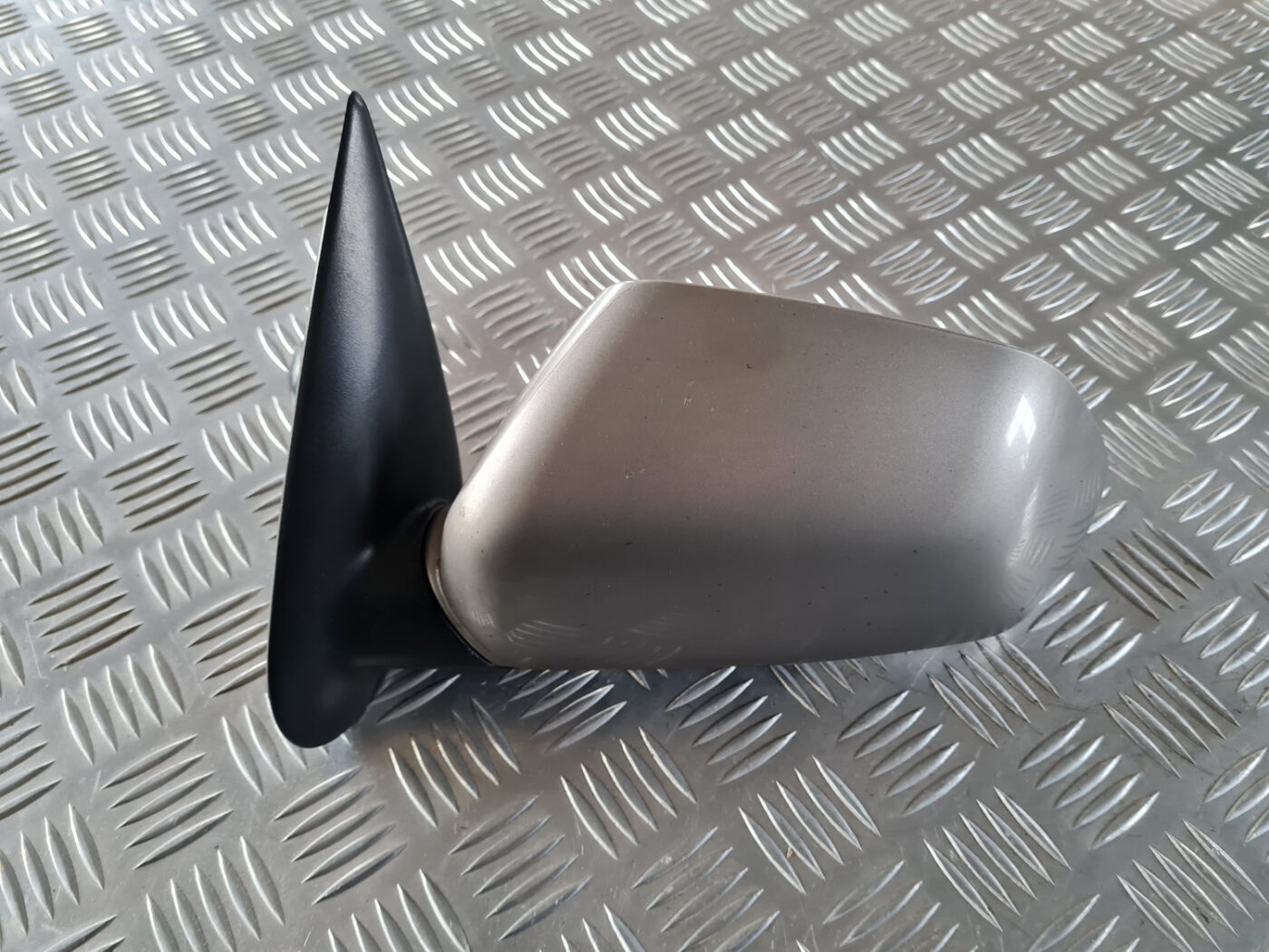 Ārējais spogulis, pa kreisi priekš ŠKODA OCTAVIA 2007 9 Ārējais spogulis, pa kreisi priekš ŠKODA OCTAVIA 2007