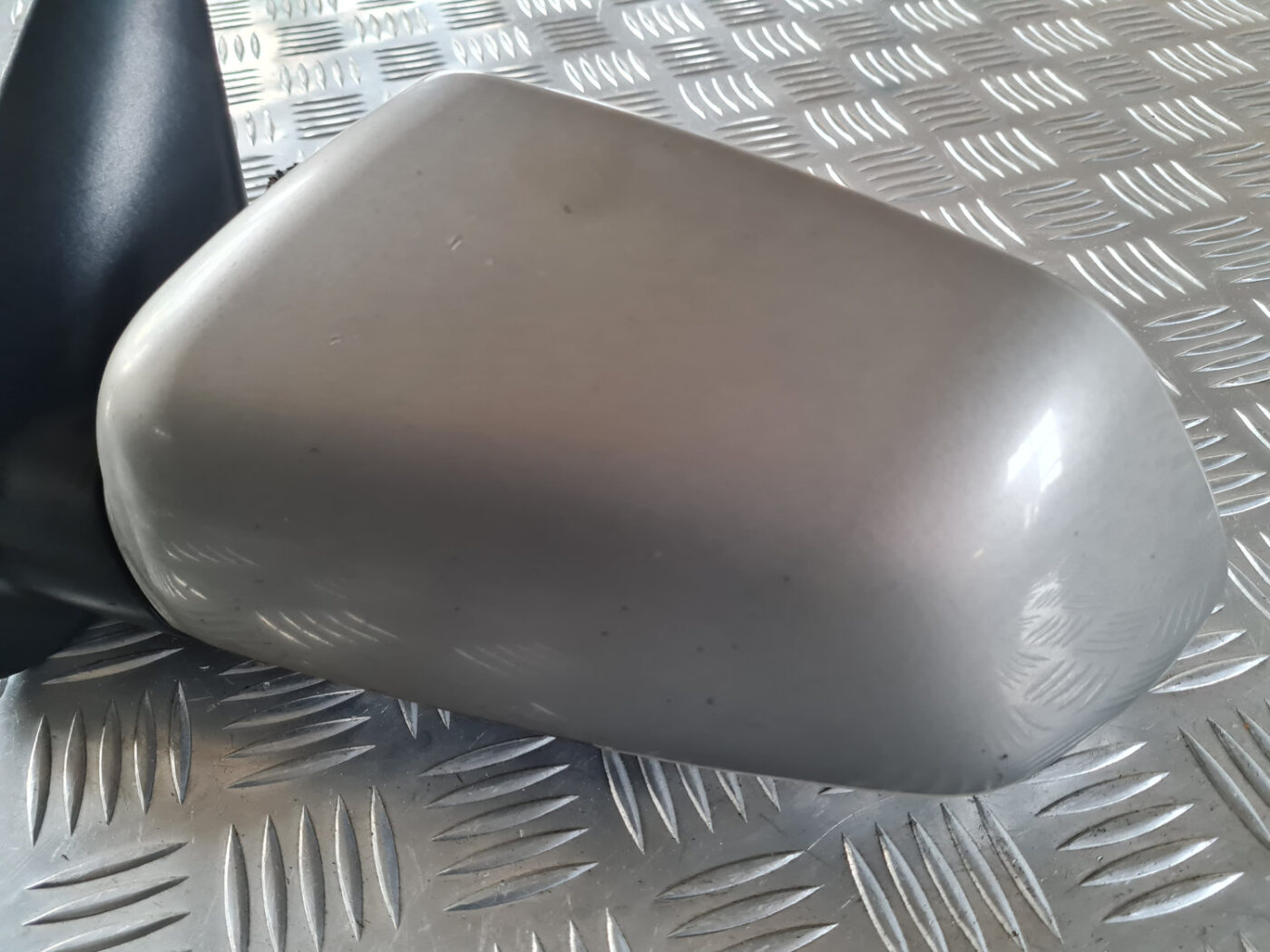 Ārējais spogulis, pa kreisi priekš ŠKODA OCTAVIA 2007 8 Ārējais spogulis, pa kreisi priekš ŠKODA OCTAVIA 2007