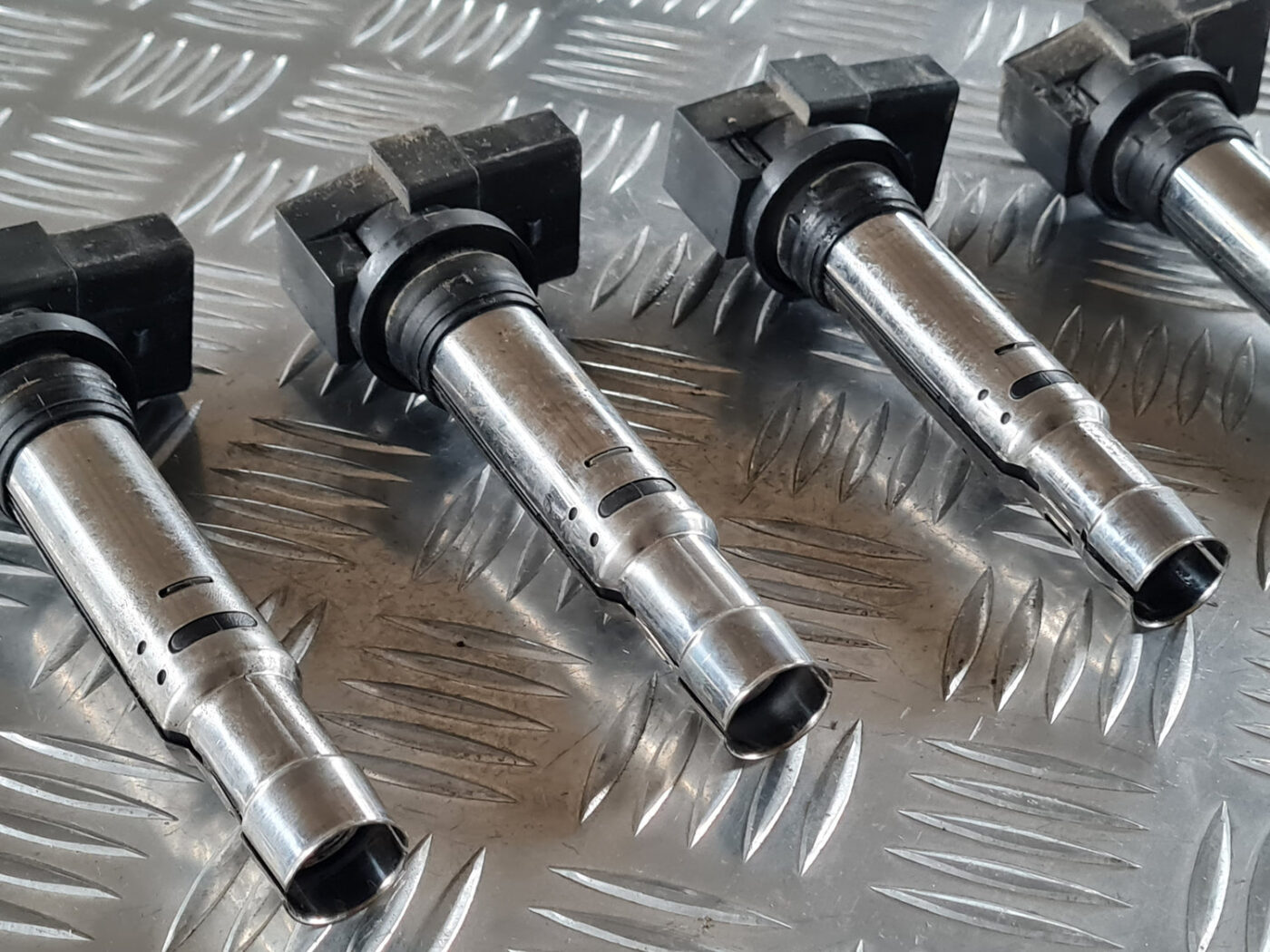 Augstsprieguma spole priekš ŠKODA OCTAVIA 2007 2 Augstsprieguma spole priekš ŠKODA OCTAVIA 2007