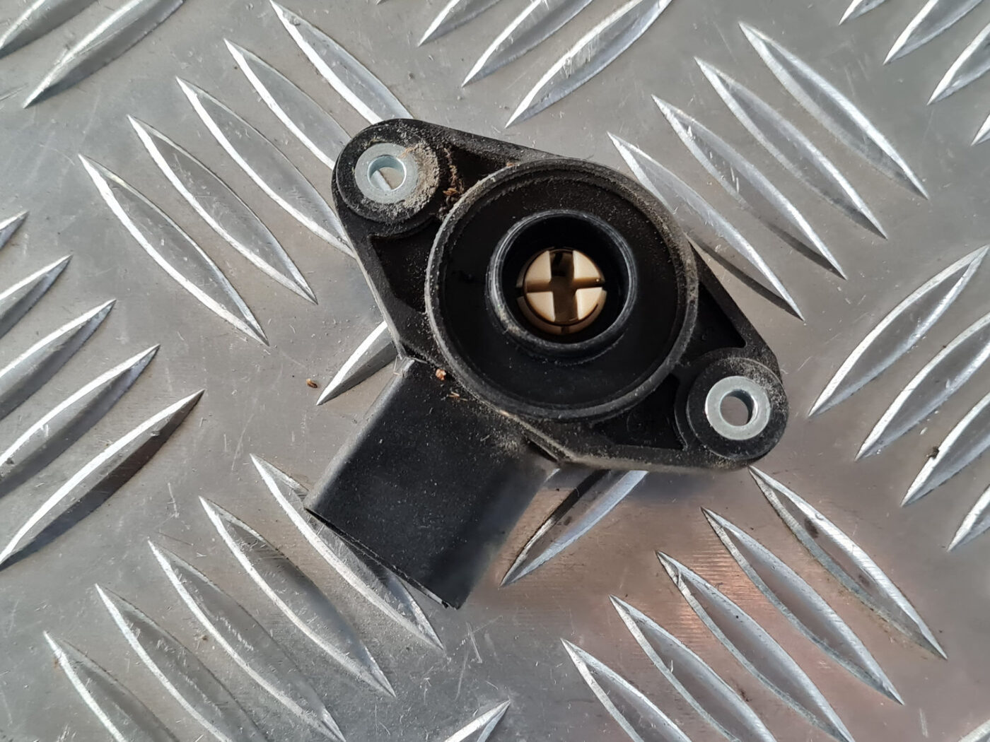 Ieplūdes kolektora spiediena devējs priekš ŠKODA OCTAVIA 2007 2 Ieplūdes kolektora spiediena devējs priekš ŠKODA OCTAVIA 2007