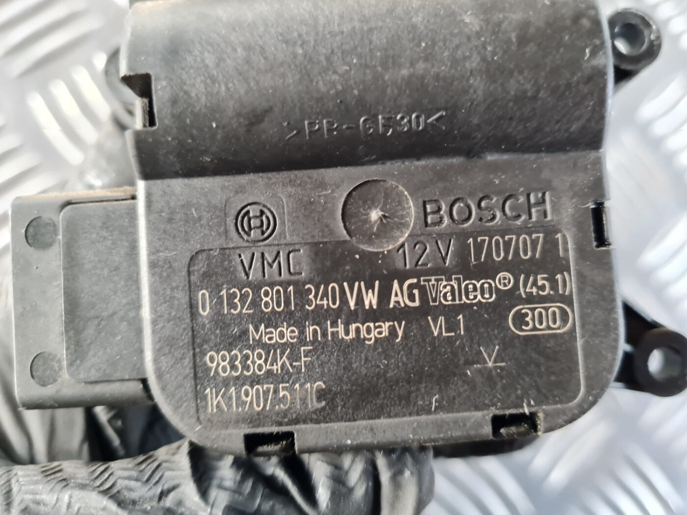 Apsildes sistēmas aktuators priekš ŠKODA OCTAVIA 2007 4 Apsildes sistēmas aktuators priekš ŠKODA OCTAVIA 2007