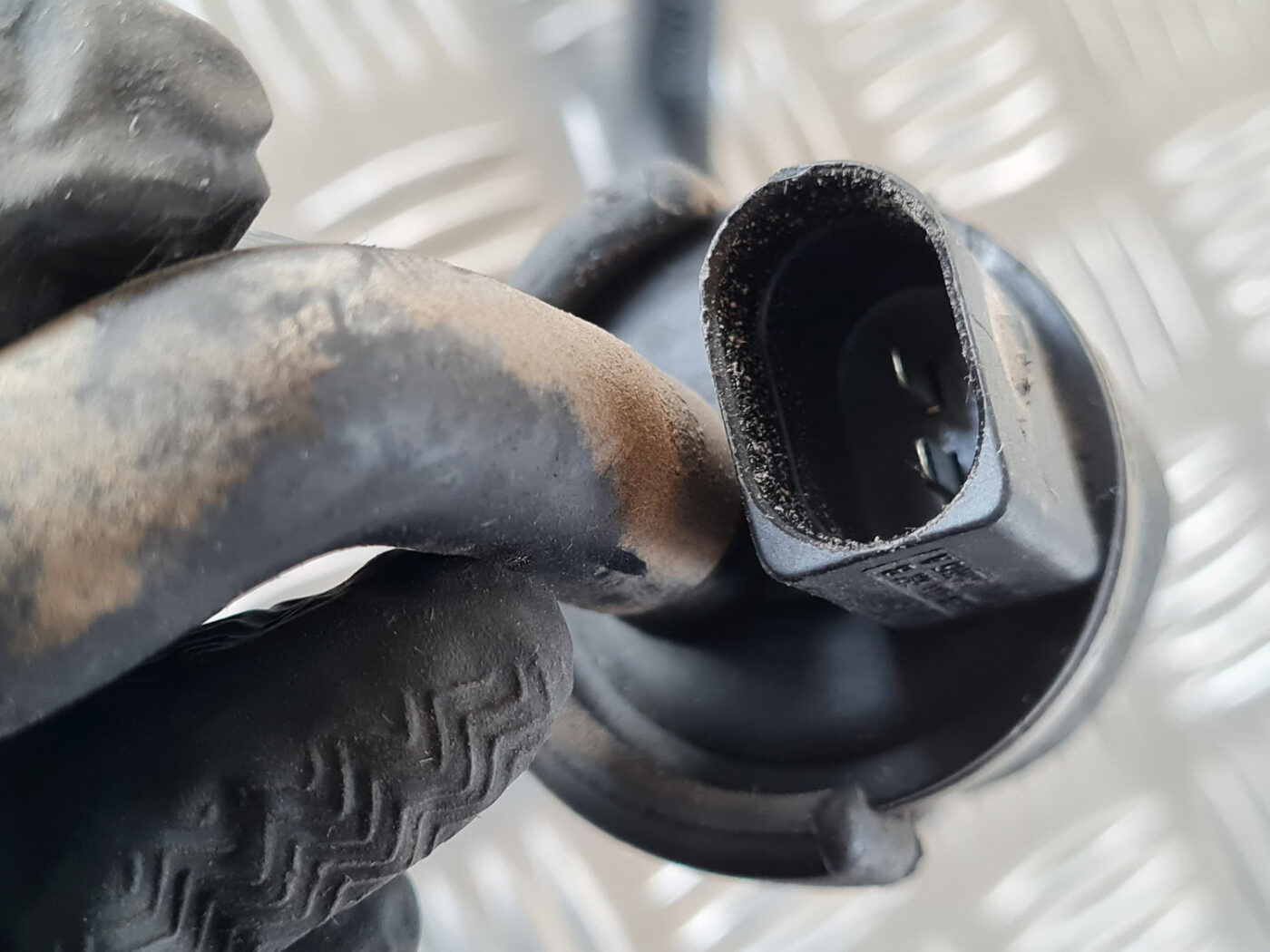 Solenoīda vakuuma vārsts priekš ŠKODA OCTAVIA 2007 3 Solenoīda vakuuma vārsts priekš ŠKODA OCTAVIA 2007