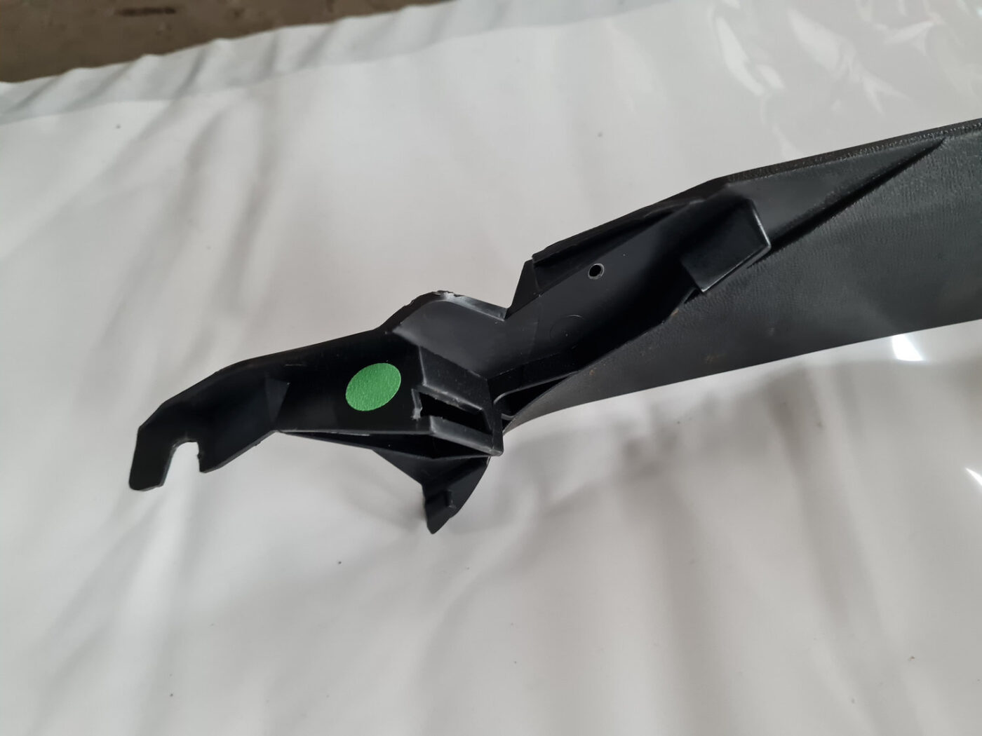 Bagāžnieka vāka apdare priekš ŠKODA OCTAVIA 2007 6 Bagāžnieka vāka apdare priekš ŠKODA OCTAVIA 2007