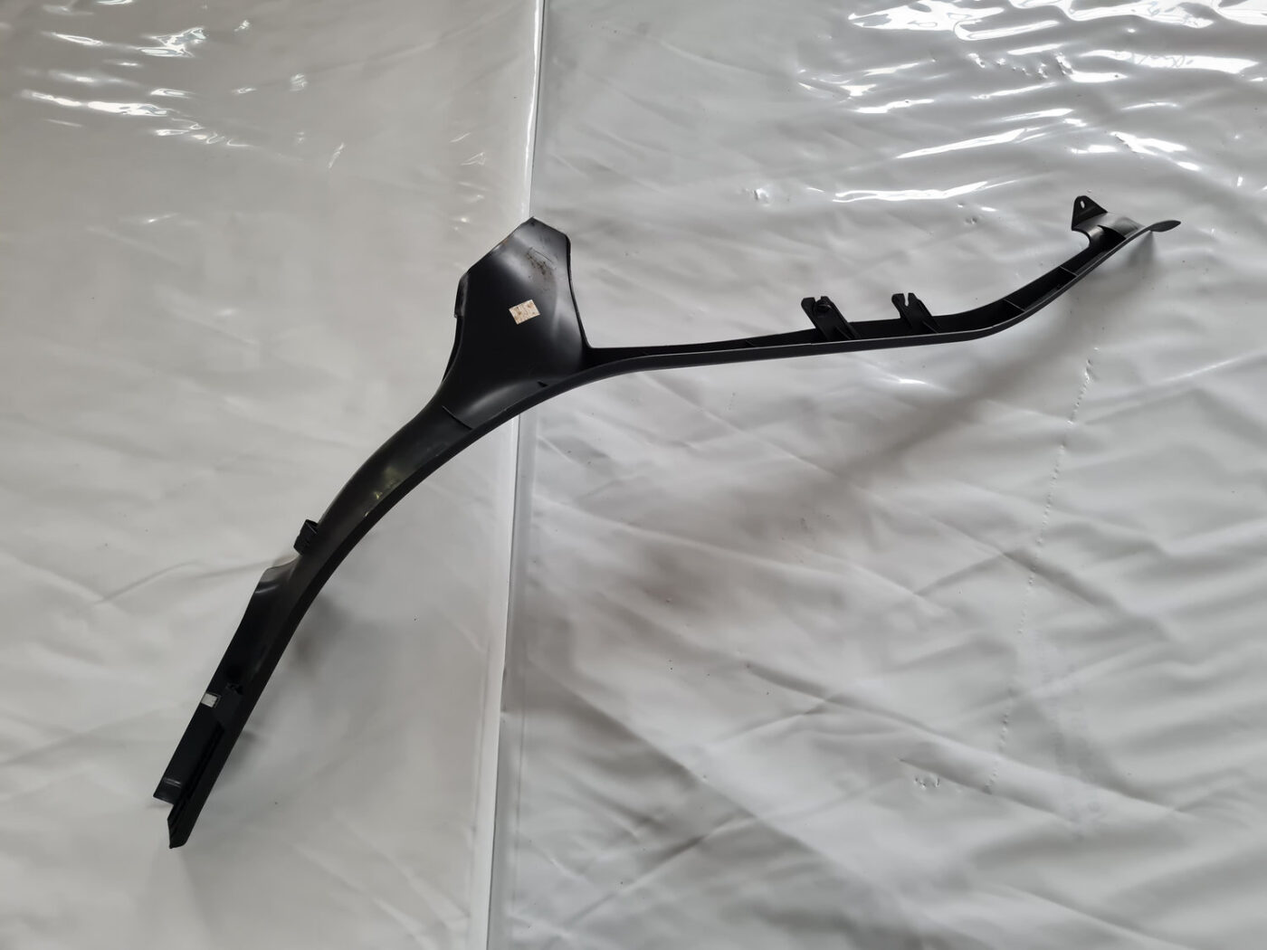 Sliekšņa aizmugurēja laba uzlika (salonā) priekš ŠKODA OCTAVIA 2007 2 Sliekšņa aizmugurēja laba uzlika (salonā) priekš ŠKODA OCTAVIA 2007