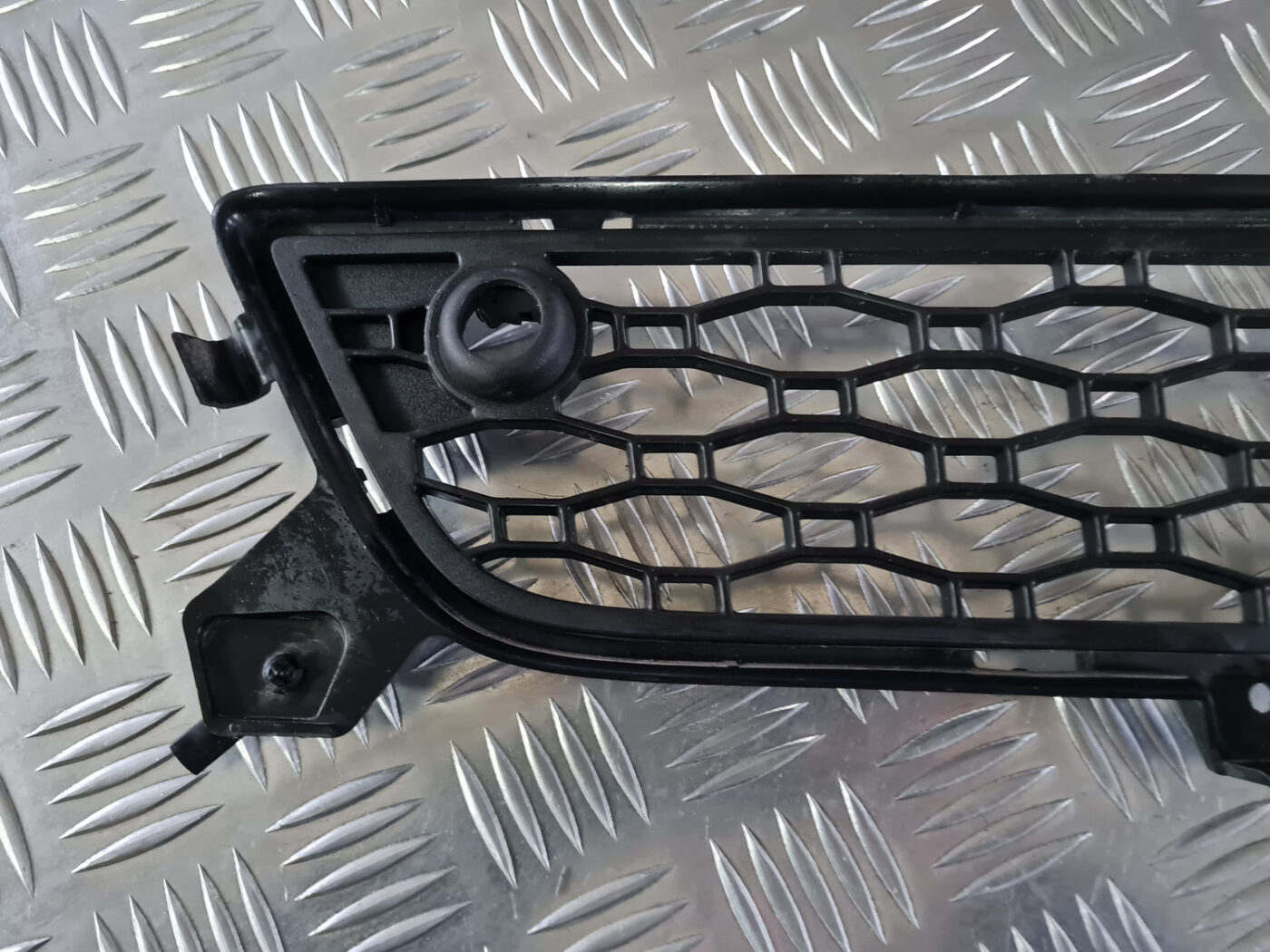 Bufera reste priekš VOLVO XC 60 2009 2 Bufera reste priekš VOLVO XC 60 2009