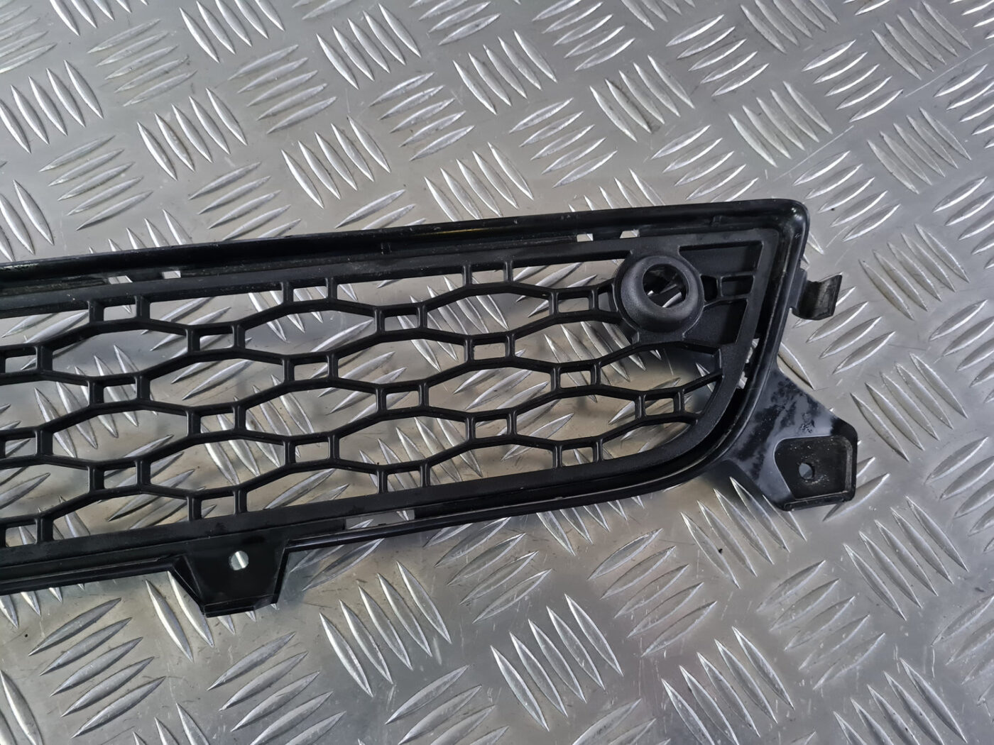 Bufera reste priekš VOLVO XC 60 2009 8 Bufera reste priekš VOLVO XC 60 2009