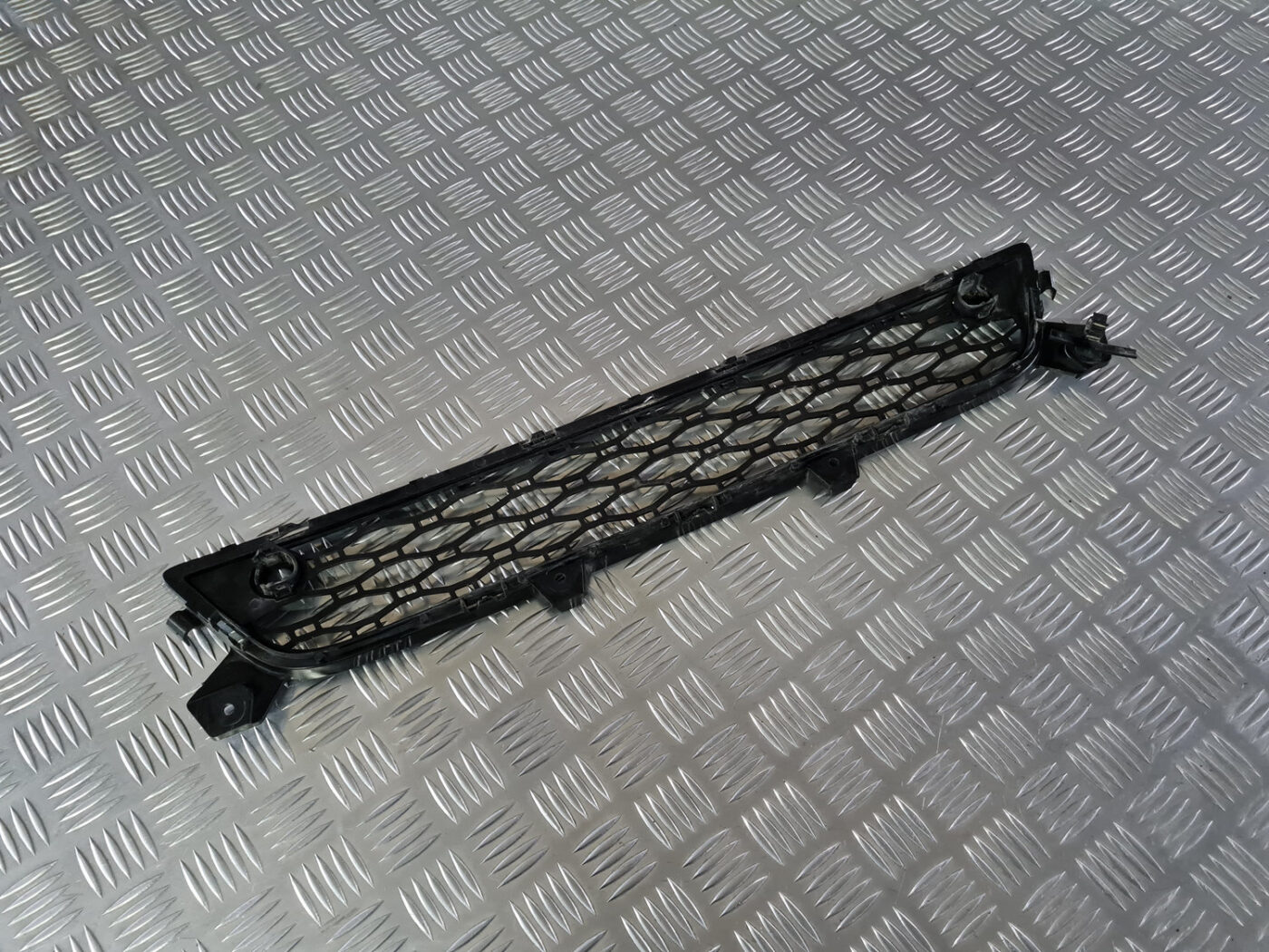 Bufera reste priekš VOLVO XC 60 2009 7 Bufera reste priekš VOLVO XC 60 2009