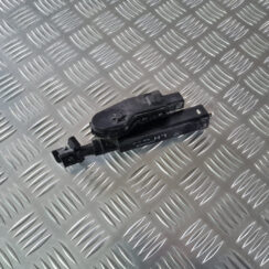 Lukturu mazgātāja sprausla priekš VOLVO XC 60 2009