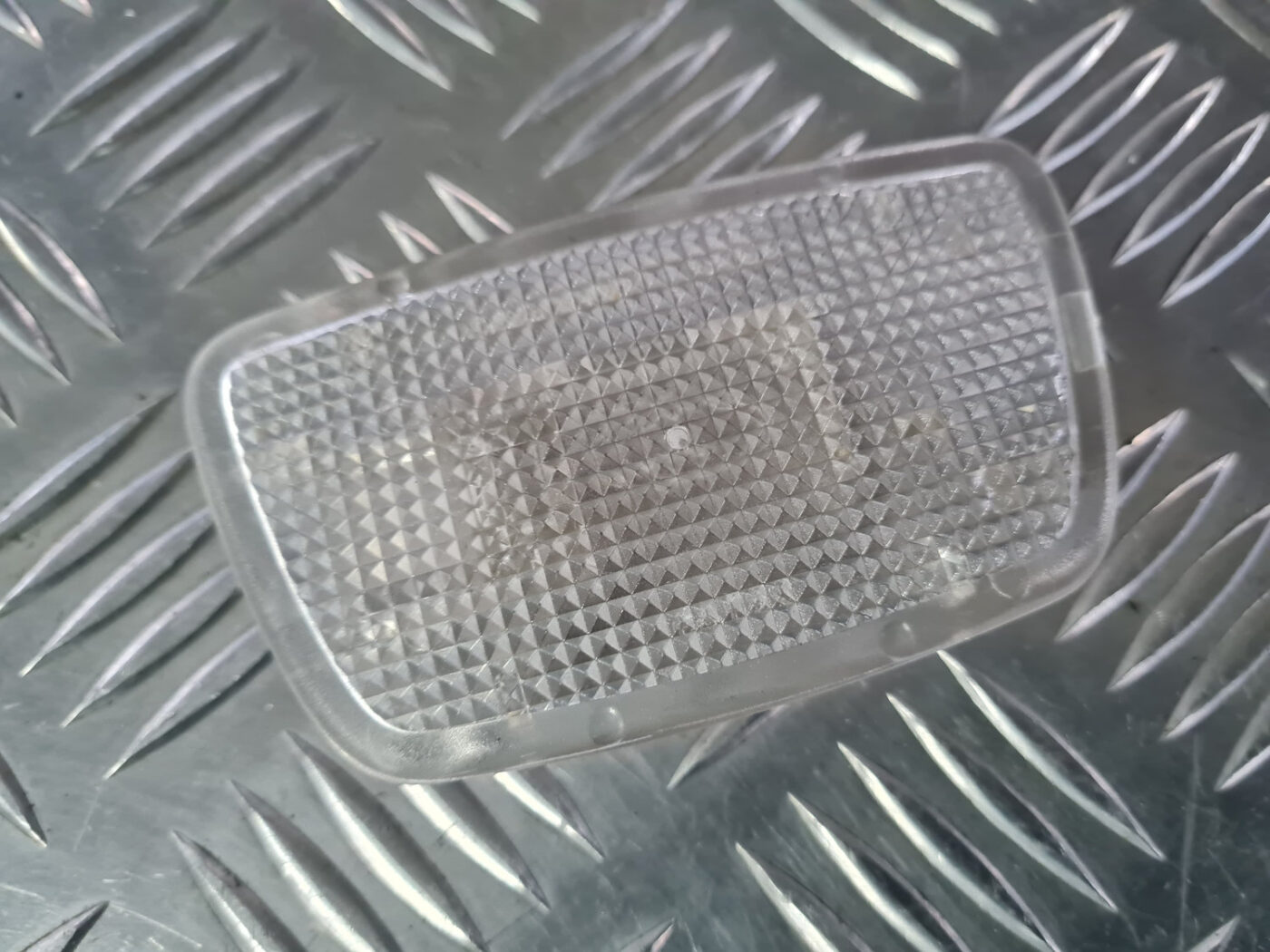 Apgaismojums bagažnieka nodalījuma priekš VOLVO XC 60 2009 2 Apgaismojums bagažnieka nodalījuma priekš VOLVO XC 60 2009