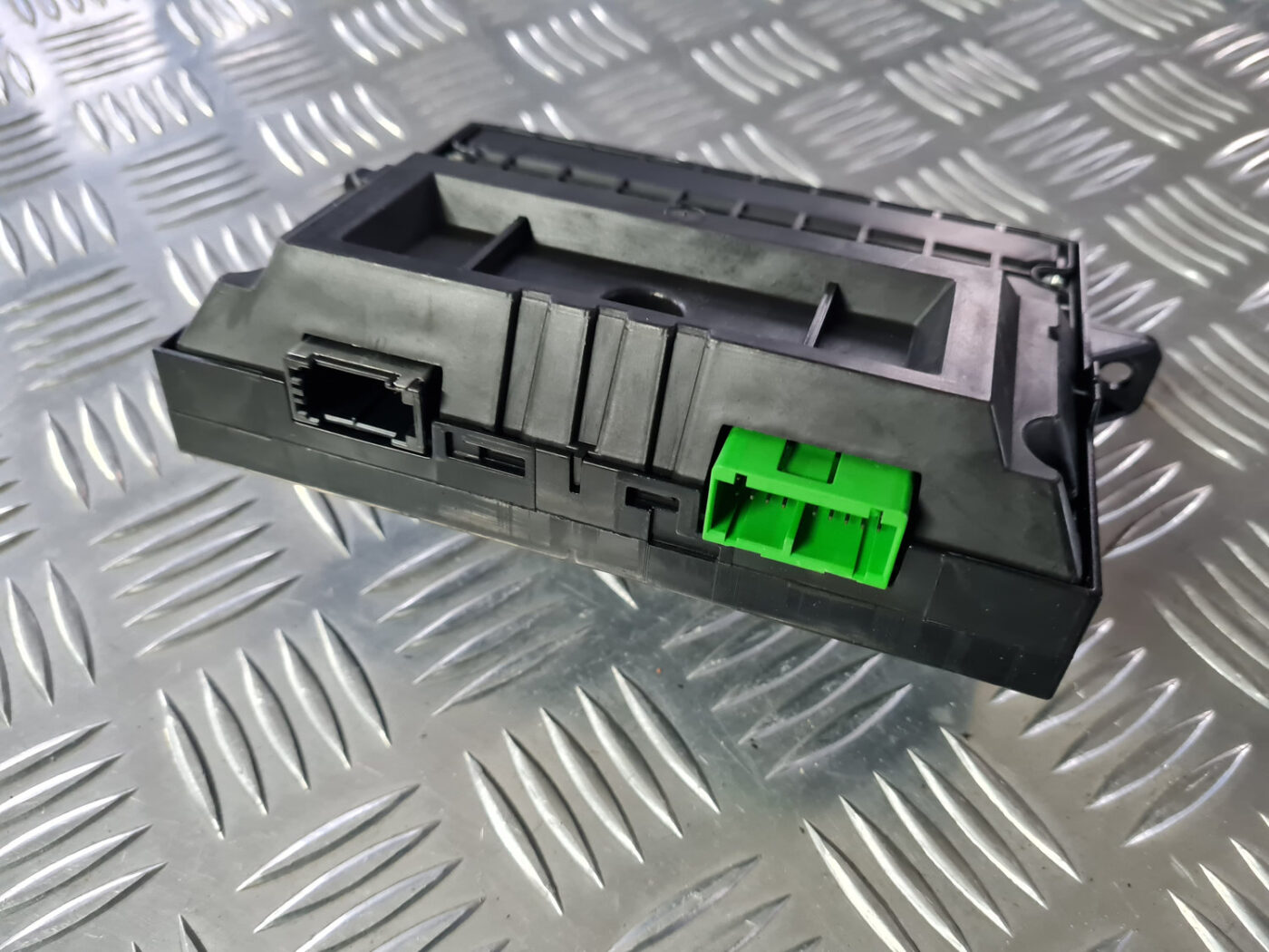 Displejs priekš VOLVO XC 60 2009 6 Displejs priekš VOLVO XC 60 2009