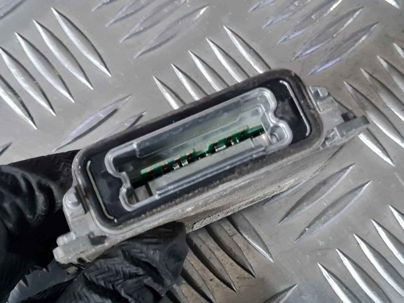 Ksenona vadības bloks priekš VOLVO XC 60 2009 4 Ksenona vadības bloks priekš VOLVO XC 60 2009