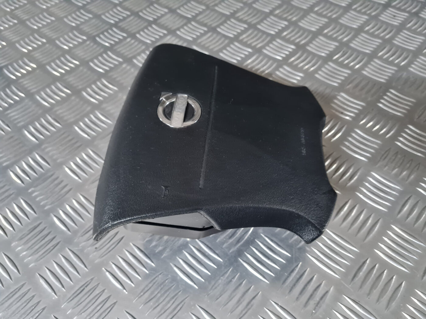 Stūres drošības spilvens priekš VOLVO XC 60 2009 6 Stūres drošības spilvens priekš VOLVO XC 60 2009