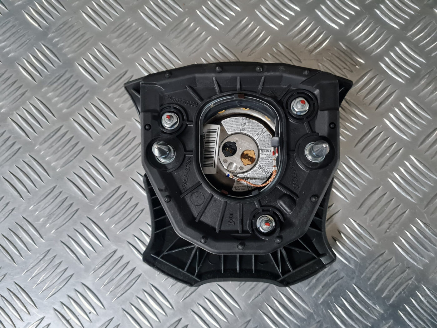 Stūres drošības spilvens priekš VOLVO XC 60 2009 5 Stūres drošības spilvens priekš VOLVO XC 60 2009