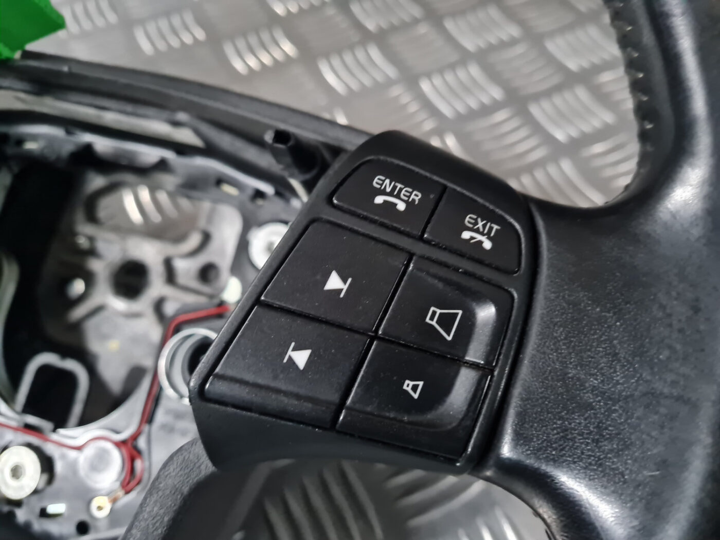 Stūre priekš VOLVO XC 60 2009 15 Stūre priekš VOLVO XC 60 2009