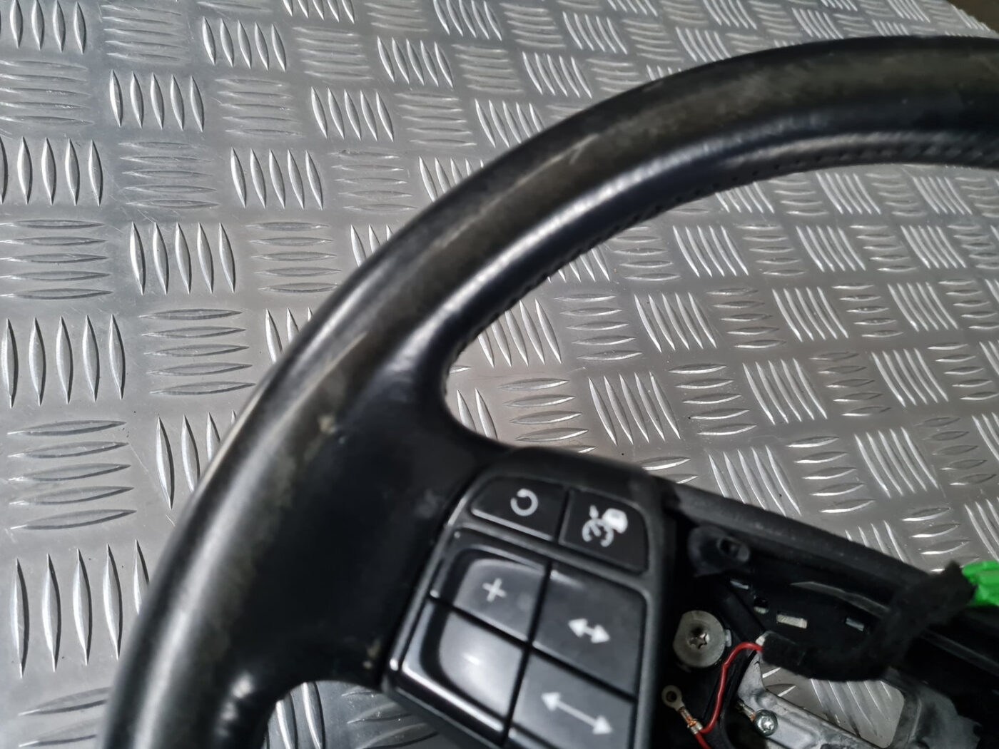 Stūre priekš VOLVO XC 60 2009 6 Stūre priekš VOLVO XC 60 2009