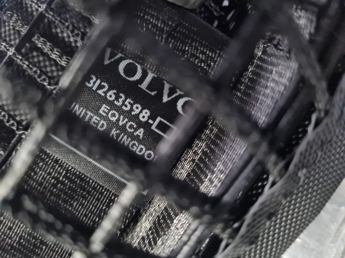 Bagāžnieka nodalījuma tīkls priekš VOLVO XC 60 2009 5 Bagāžnieka nodalījuma tīkls priekš VOLVO XC 60 2009