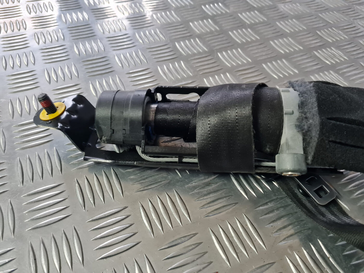 Priekšējā kreisā drošības josta priekš VOLVO XC 60 2009 7 Priekšējā kreisā drošības josta priekš VOLVO XC 60 2009