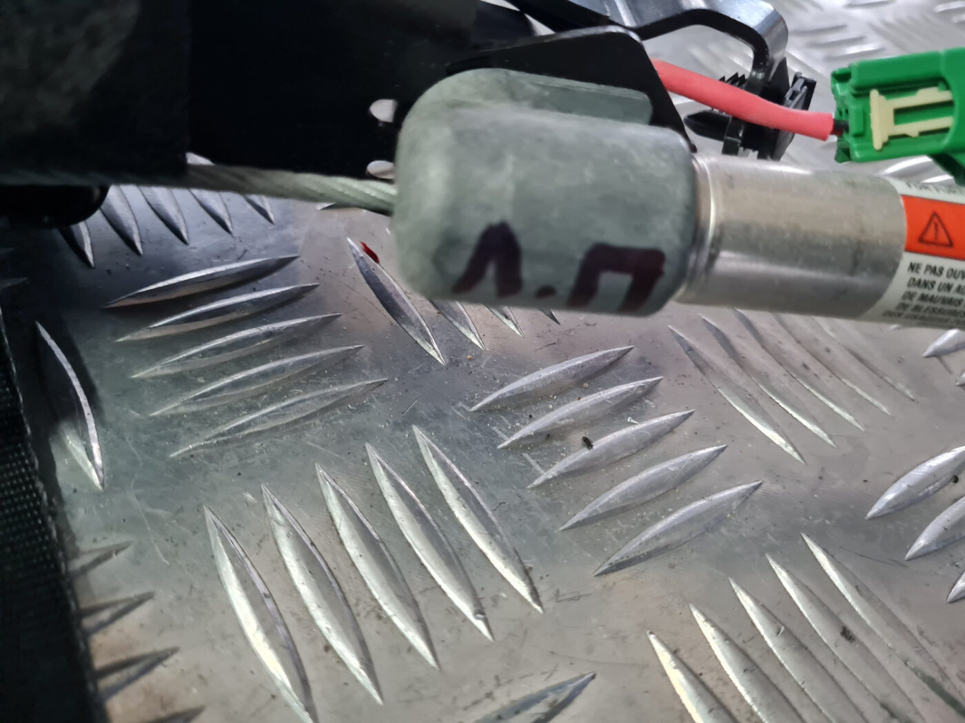 Priekšējā kreisā drošības josta priekš VOLVO XC 60 2009 6 Priekšējā kreisā drošības josta priekš VOLVO XC 60 2009