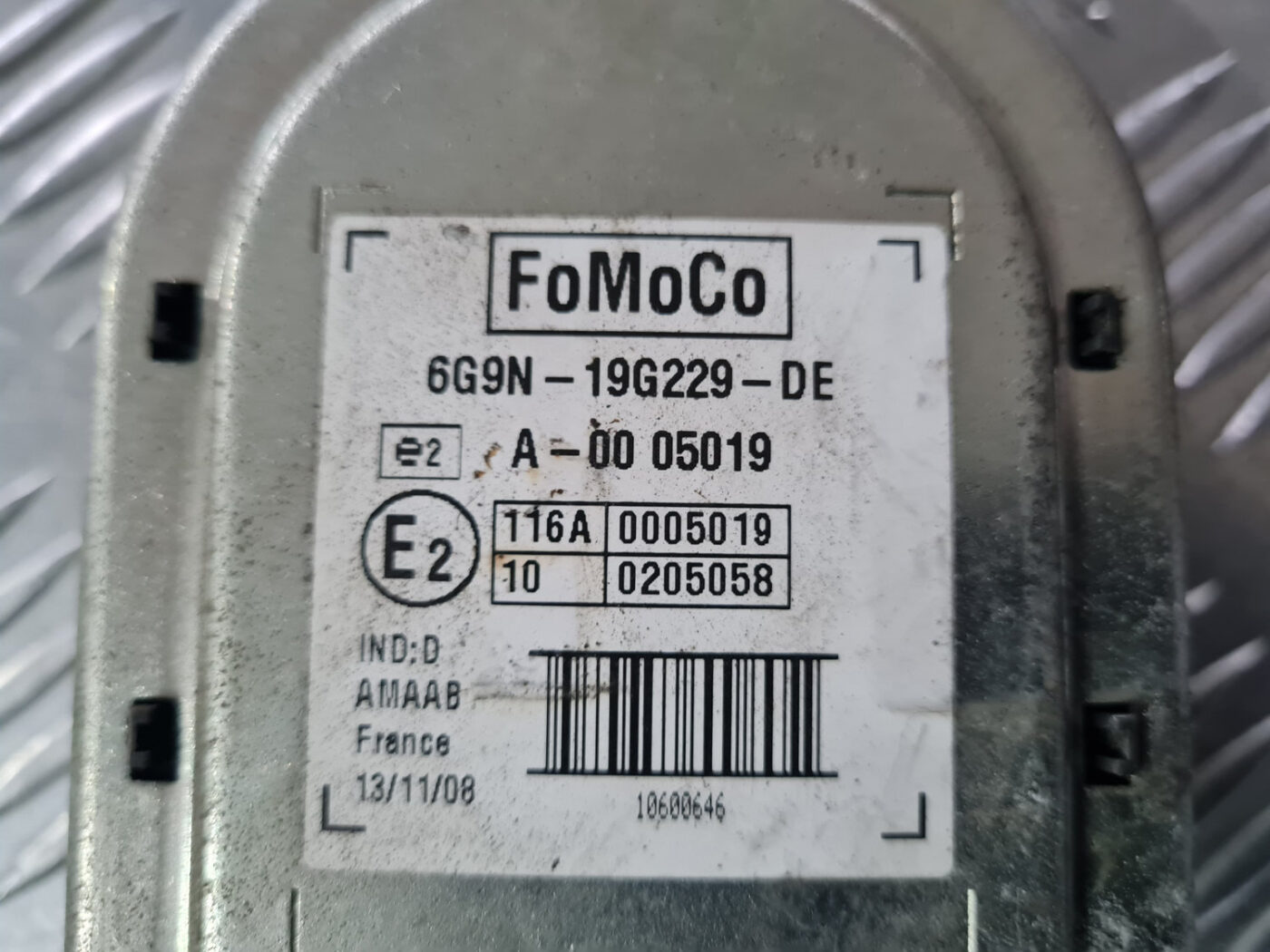 Autostāvvietas sistēmas skaņas signāls priekš VOLVO XC 60 2009 3 Autostāvvietas sistēmas skaņas signāls priekš VOLVO XC 60 2009