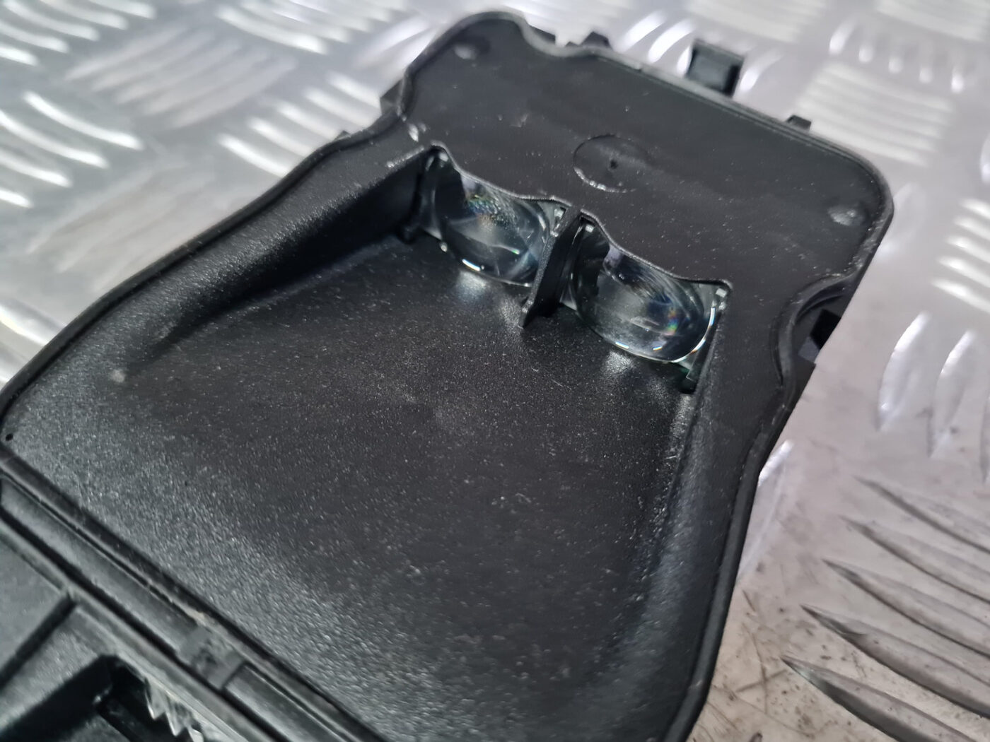 Vējstikla kamera priekš VOLVO XC 60 2009 6 Vējstikla kamera priekš VOLVO XC 60 2009