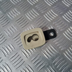 Salona āķis griestos priekš VOLVO XC 60 2009