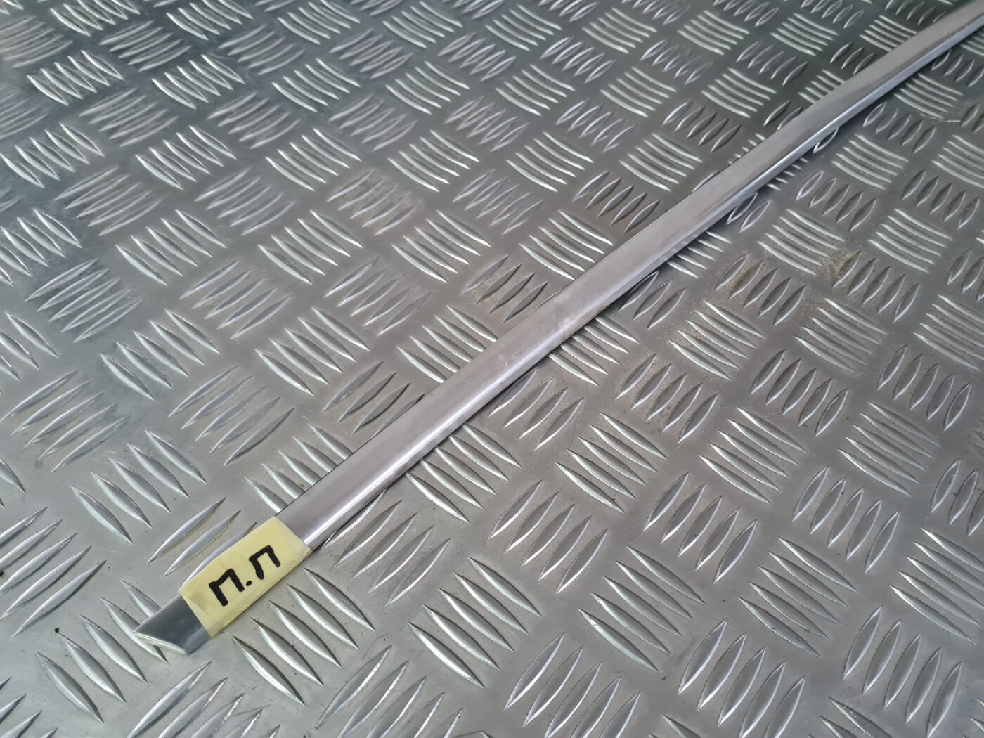 Durvju stikla moldings priekš VOLVO XC 60 2009 2 Durvju stikla moldings priekš VOLVO XC 60 2009