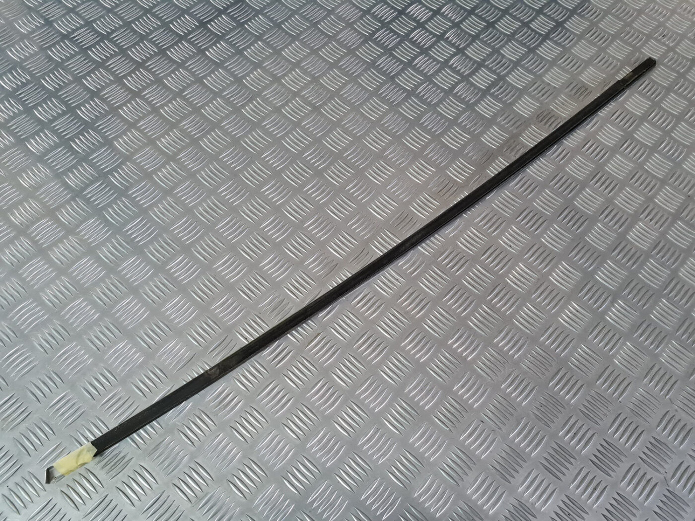 Durvju stikla moldings priekš VOLVO XC 60 2009 3 Durvju stikla moldings priekš VOLVO XC 60 2009