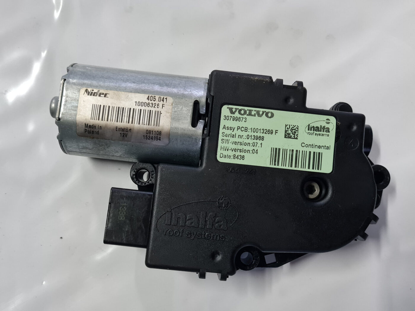 Lūka motors priekš VOLVO XC 60 2009 2 Lūka motors priekš VOLVO XC 60 2009