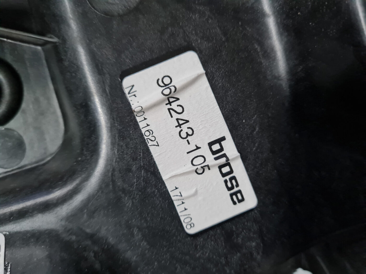 Stikla pacelšanas mehānisma panele priekš VOLVO XC 60 2009 5 Stikla pacelšanas mehānisma panele priekš VOLVO XC 60 2009