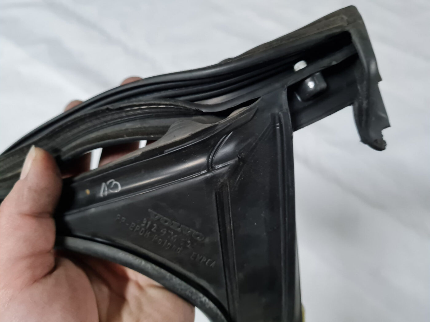 Durvju gumija priekš VOLVO XC 60 2009 5 Durvju gumija priekš VOLVO XC 60 2009