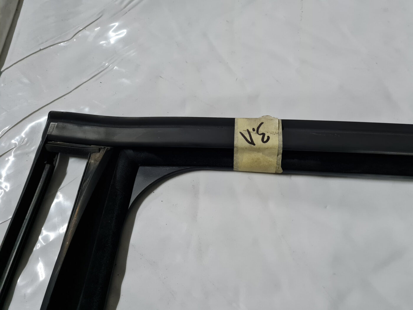 Durvju gumija priekš VOLVO XC 60 2009 5 Durvju gumija priekš VOLVO XC 60 2009